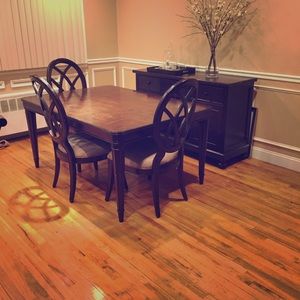 Very fine furniture set. Selling as is.